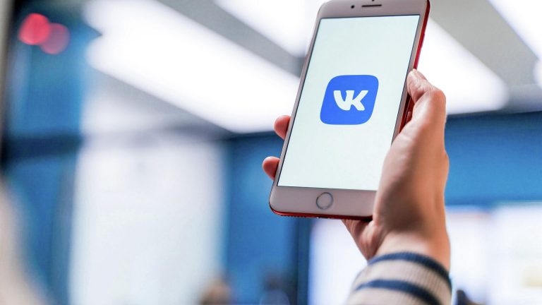 Как продвинуть группу ВКонтакте в топ Яндекс и Google?